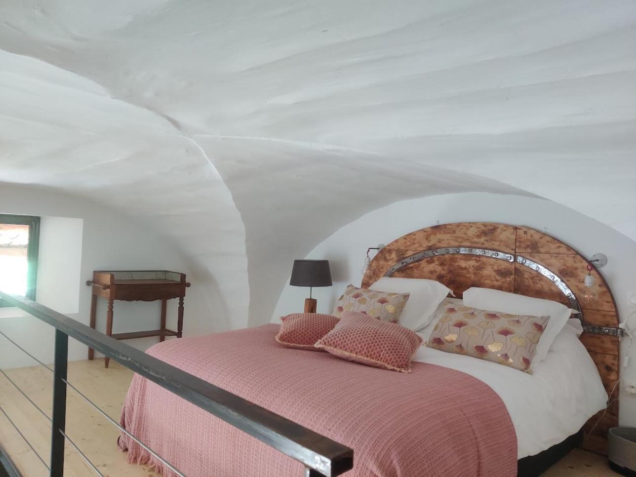 Charme Et Authenticite Dans Une Ferme. Lourmarin Eksteriør billede