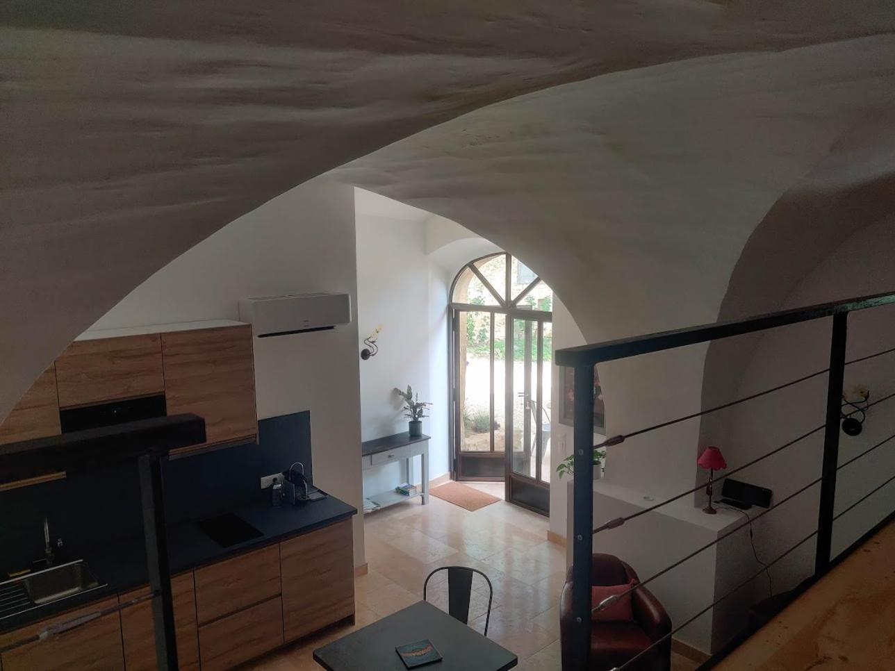 Charme Et Authenticite Dans Une Ferme. Lourmarin Eksteriør billede